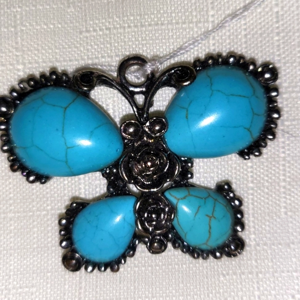 Turquoise butterfly pendant//costume jewelry - Picture 1 of 3